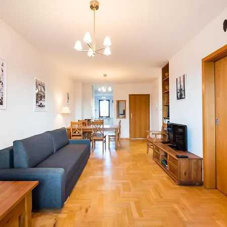 Woronicza Homey Wooden