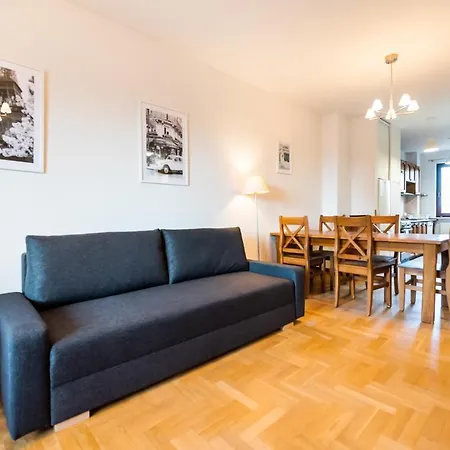 Apartment Woronicza Homey Wooden Warsaw