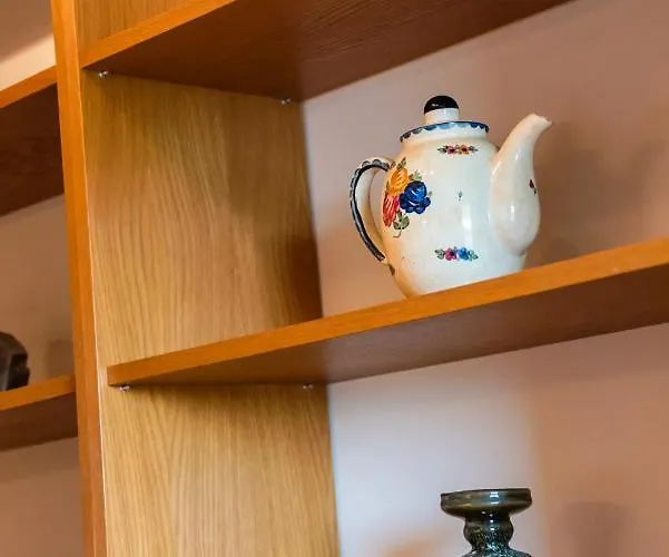 Lejlighed Woronicza Homey Wooden By Bookinghost *