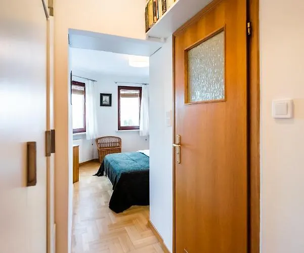 Woronicza Homey Wooden By Bookinghost Lejlighed *